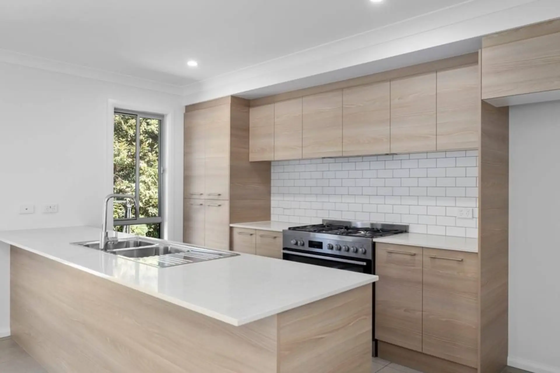 Kitchen splashback tiling project by Lay My Tiles in Coffs Harbour — photo 17