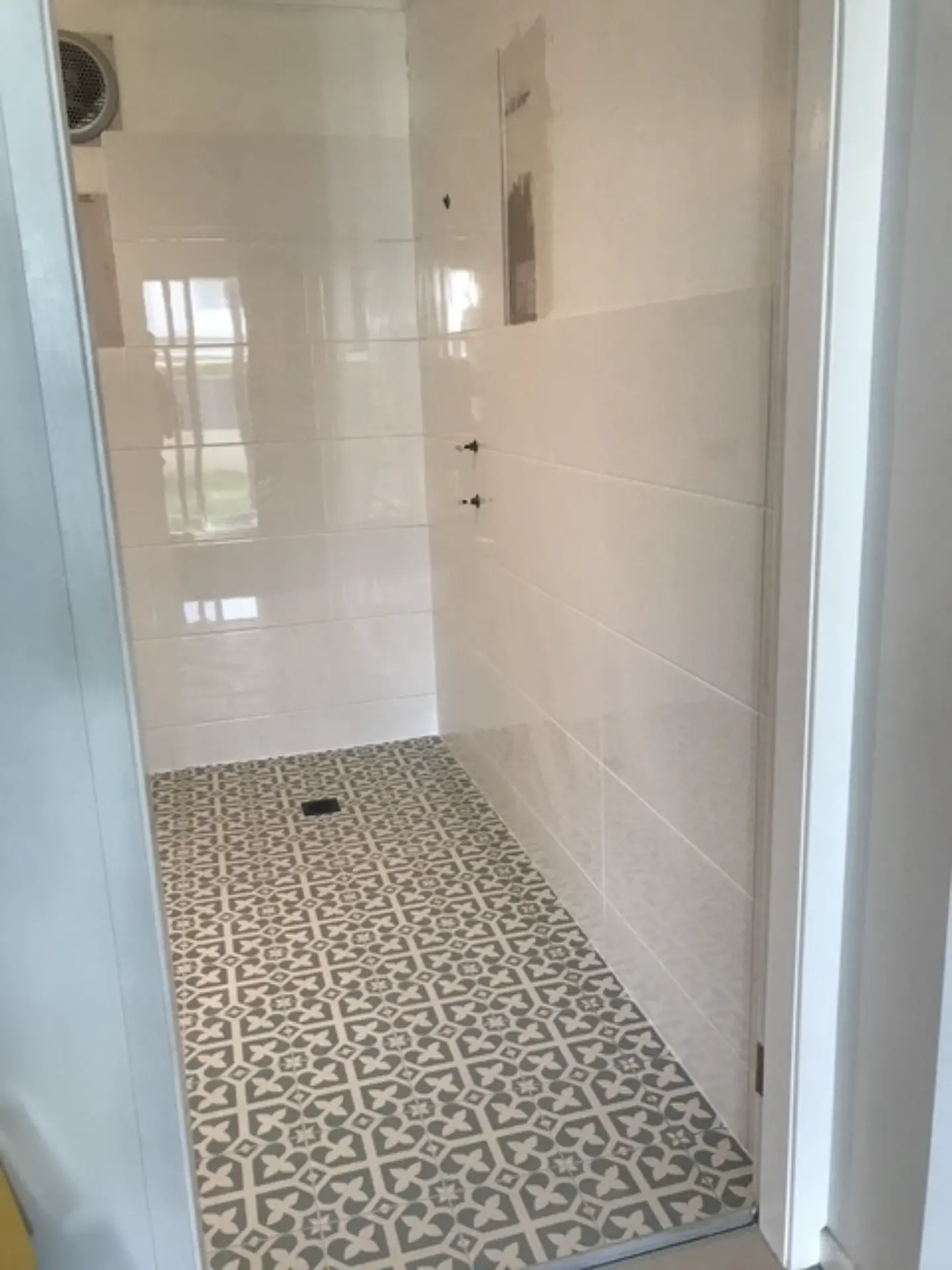Bathroom tiling and waterproofing project by Lay My Tiles in Coffs Harbour — photo 28