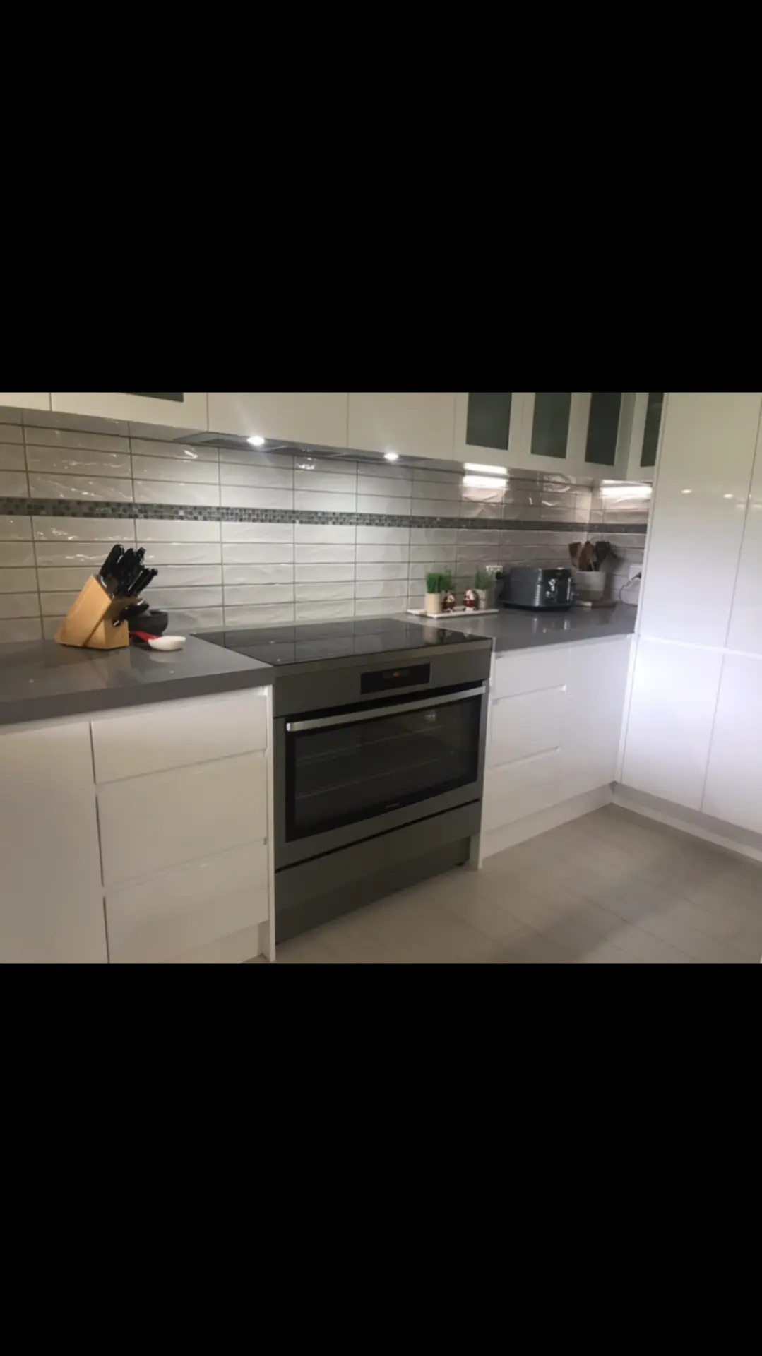 Kitchen splashback tiling project by Lay My Tiles in Coffs Harbour — photo 7