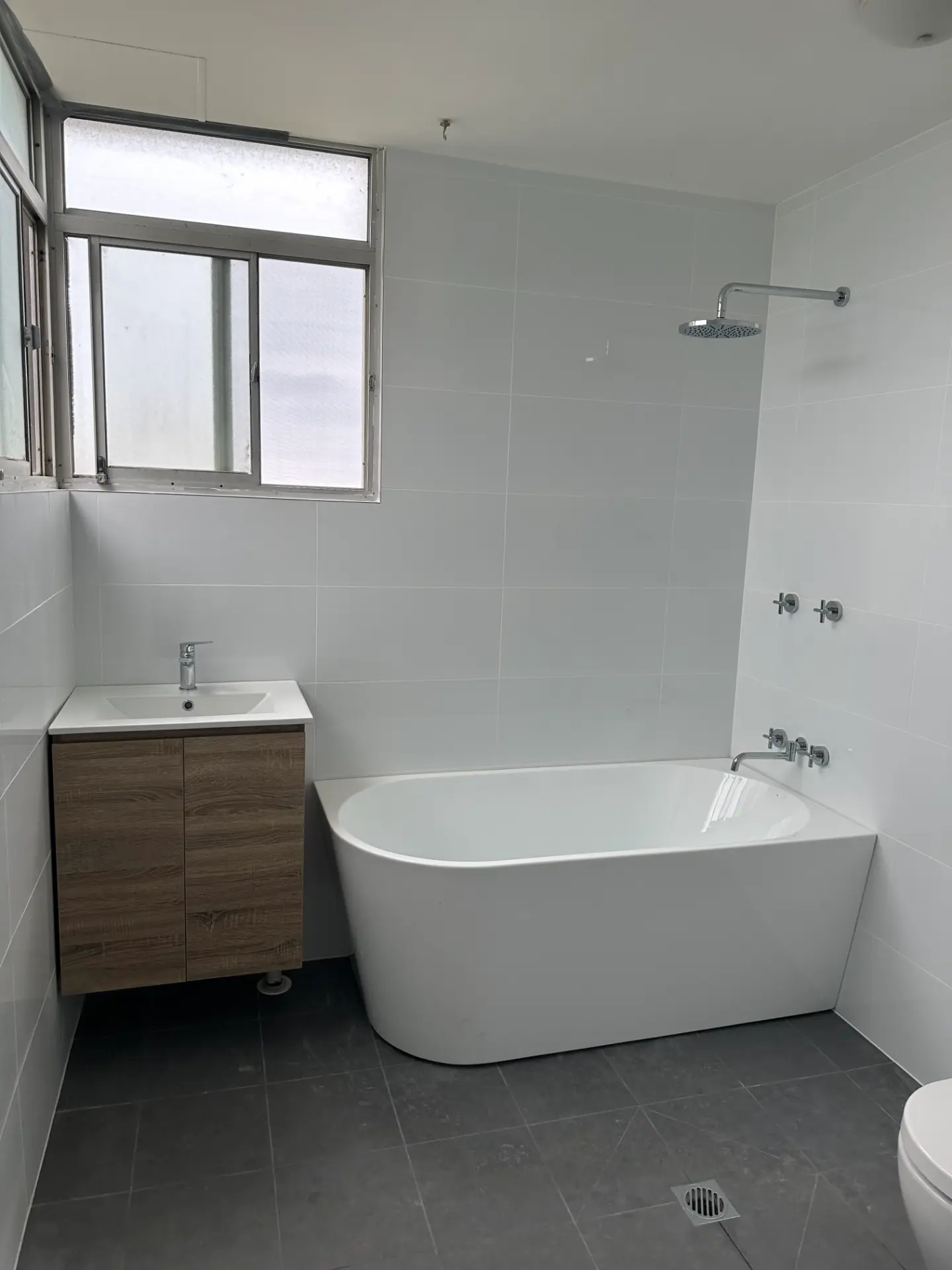 Bathroom tiling and waterproofing project by Lay My Tiles in Coffs Harbour — photo 3