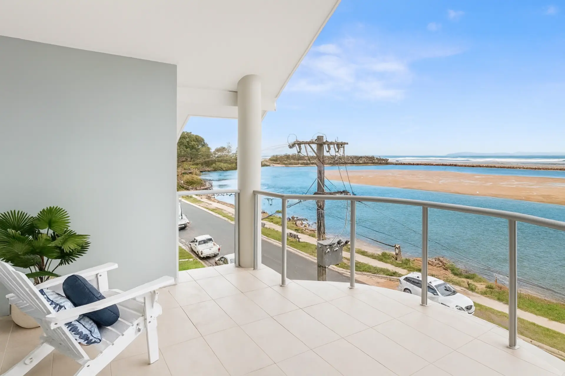 Ocean-view balcony with tiled flooring