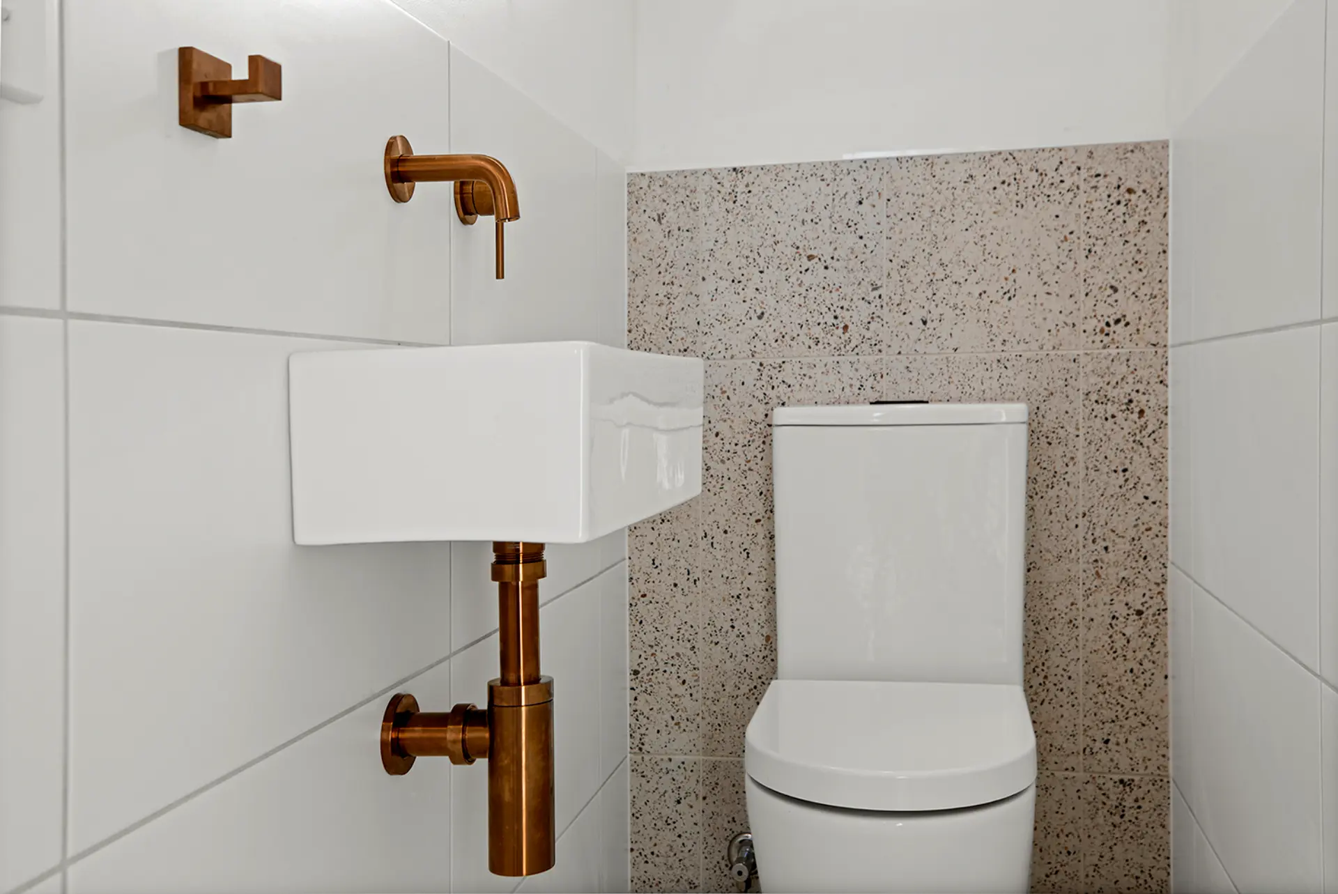 Bathroom tiling and waterproofing project by Lay My Tiles in Coffs Harbour — photo 2